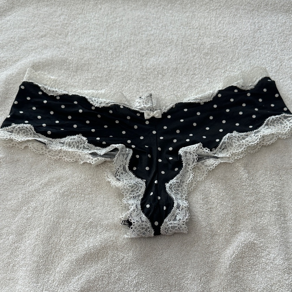 Victoria's Secret Black Polka Dot Lace Trim Panties